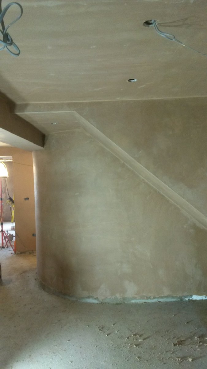 Vale Plastering On Twitter Render Skimming Some Curved Walls