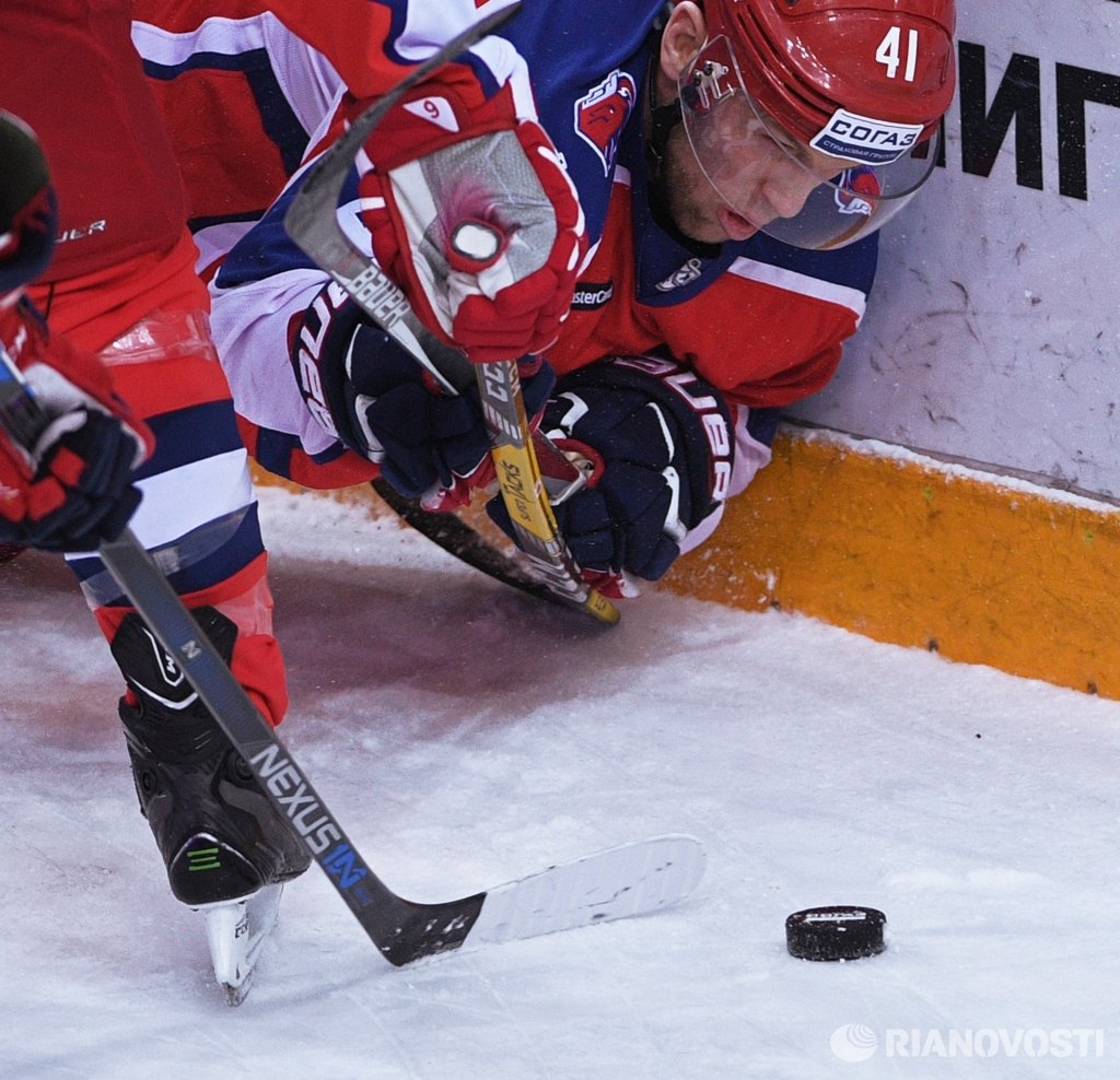 травмированы игроки кхл на сегодня. травмированные игроки цска хоккей. игрок цска грег скотт игровая карьера. лукаш седлак хоккеист. травмированы игроки кхл на сегодня.