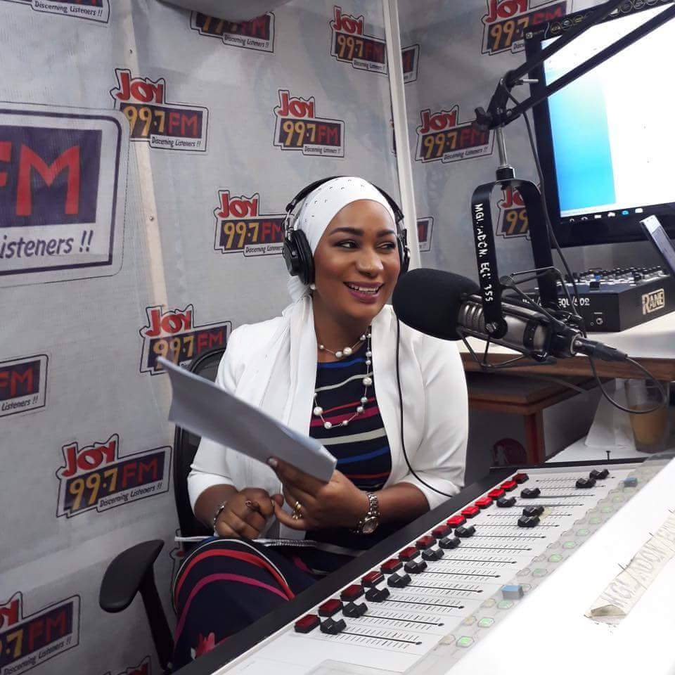 NanaAnsahObofou's tweet photo. #JoyFmStudios......Dis is wat de NDC hate to see.....#2ndLady #SamiraBawumia https://t.co/i6ZyOaKrw5
