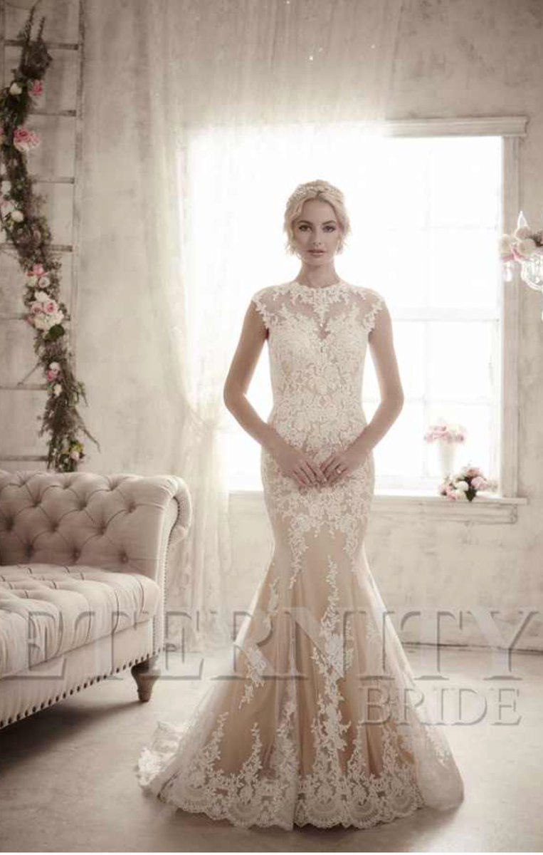 Stunning Eternity bridal ❤️<a href="/EternityBride/">Eternity Bridal Ltd</a> #bridalboutique#weddinghour #beaconsfield