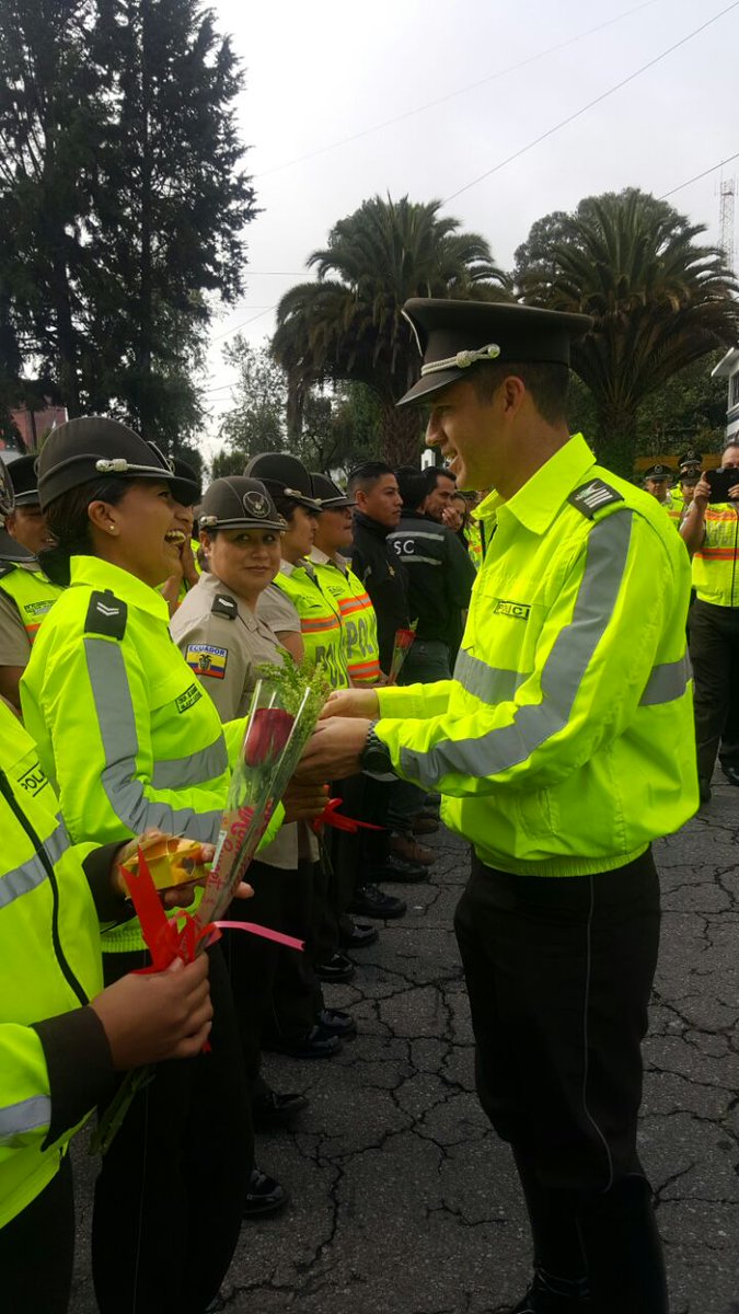 Porque NUESTRAS COMPAÑERAS son parte fundamental del accionar policial rendimos homenaje por su lucha diaria #GralMauricioGutiérrez #DMQ
