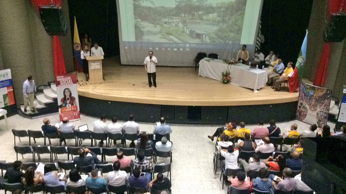LunesdeVillavo's tweet photo. 43 ponencias se presentarán hoy en el #ForoPOT DEL @CTPVillavo. Vital la participación de todos los estamentos de la sociedad en el tema. https://t.co/5LsWQyaIKE