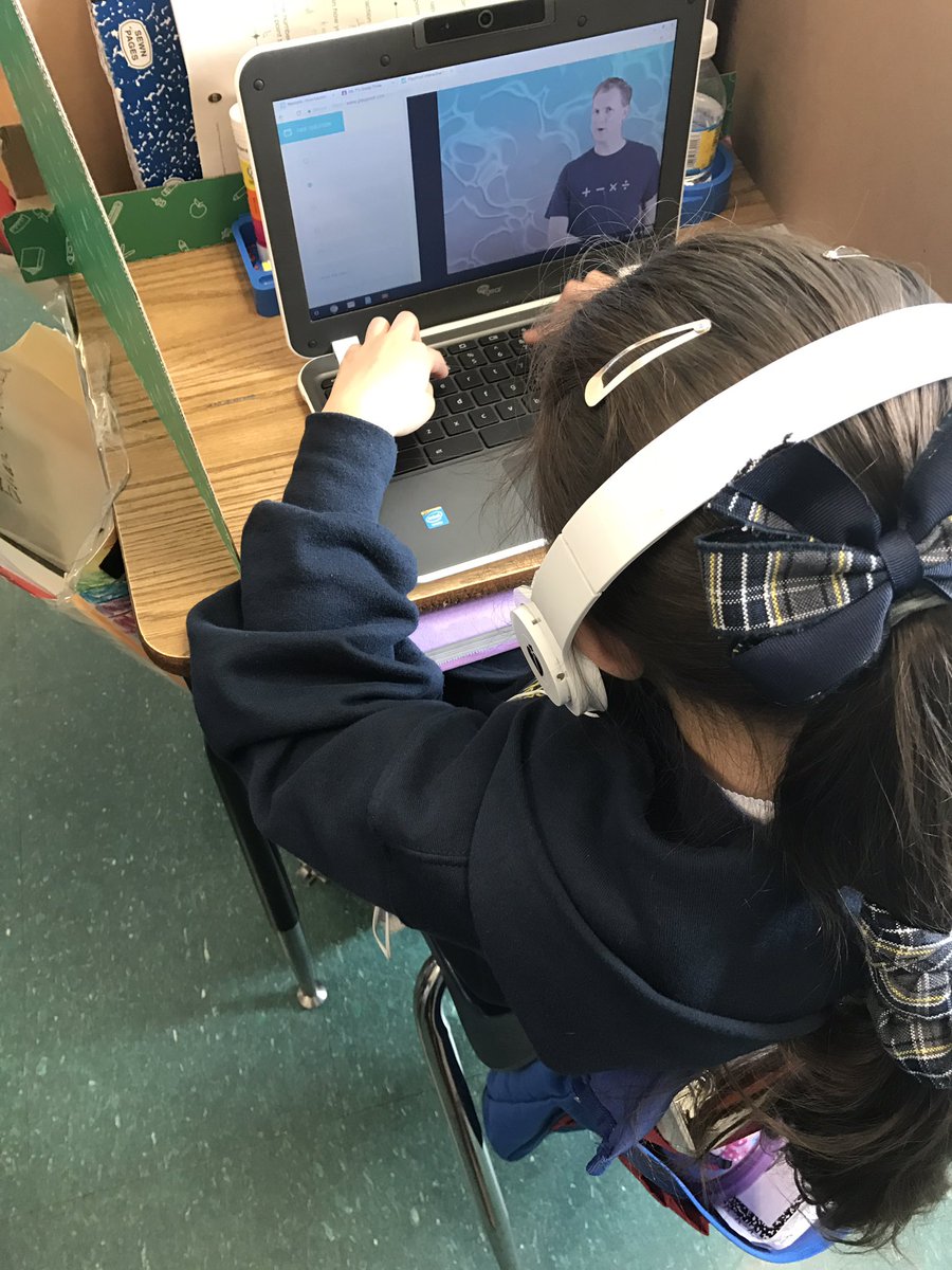 MsPgrade3_ics's tweet photo. Enjoying our fractions review using PlayPosit.  @EmilyEbarker https://t.co/Tq23mKDjAi