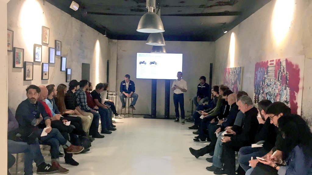BMWGroupEspana's tweet photo. ¡Empieza la rueda de prensa de la familia Heritage de #BMW #Motorrad! https://t.co/iOKBmthwfg