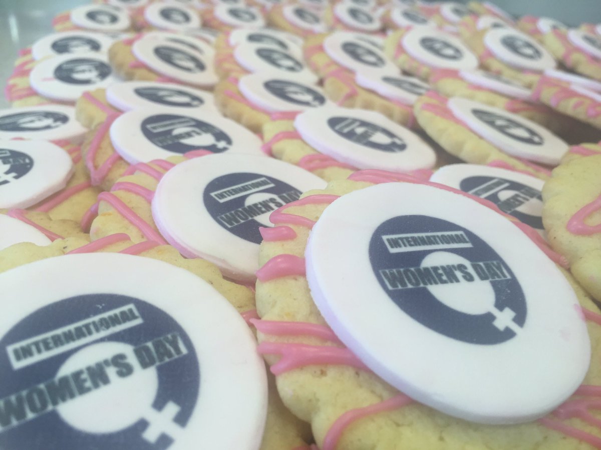 TweetnEatDublin's tweet photo. @TwitterDublin Happy International Women's Day #SnackAttack #Microkitchen #EmpowerYourselfWithACookie I https://t.co/6bv7ZZweE2