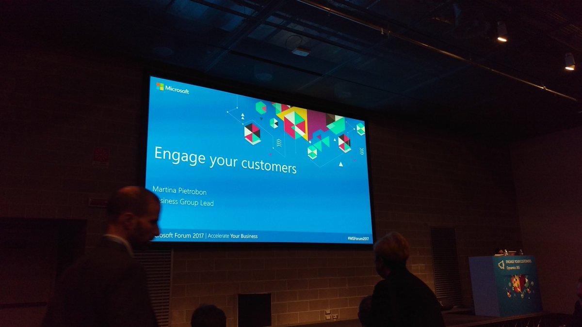 rickmarconi's tweet photo. Waiting for the presentation "Engage your costumers" at #MSForum2017 https://t.co/pKoC1gbKbz