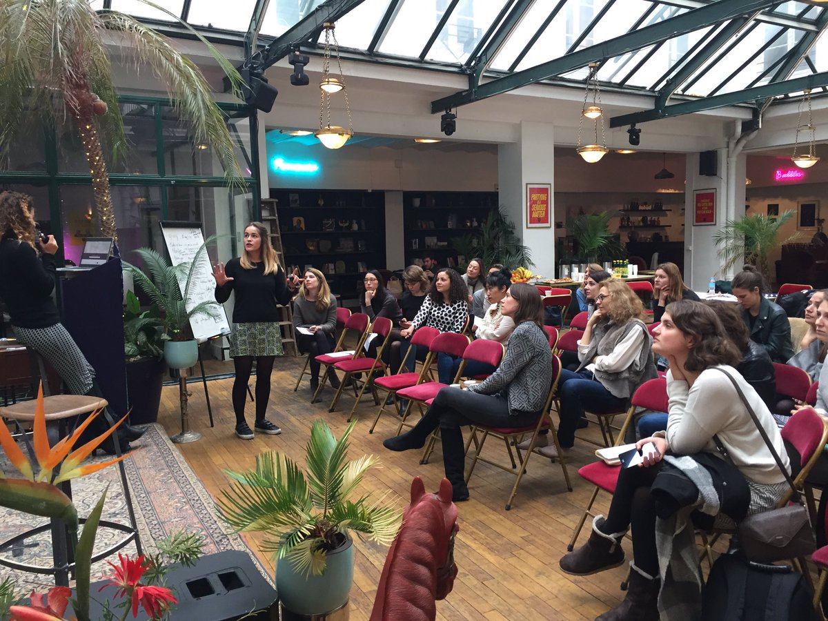 CharlotteSiera1's tweet image. En plein workshop @_TheFamily 💪#womenpower merci les filles @juliecoudry @TeamRank_in @madein_law #JourneeDeLaFemme