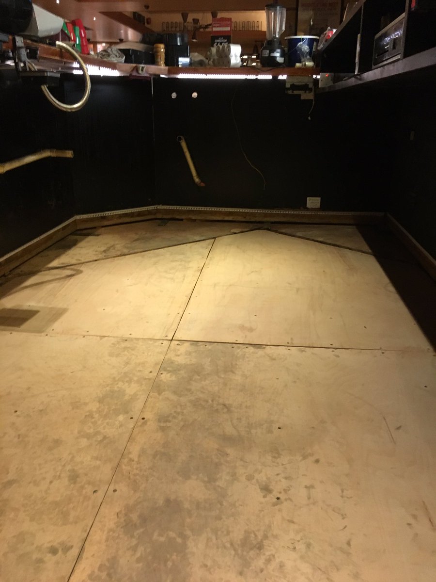 Cws_flooringltd's tweet photo. @frankienbennys #nuneaton #bar #refurb @NatFlooring @Degafloor #resin #resinflooring @Cws_flooringltd https://t.co/qnmrbc11EQ