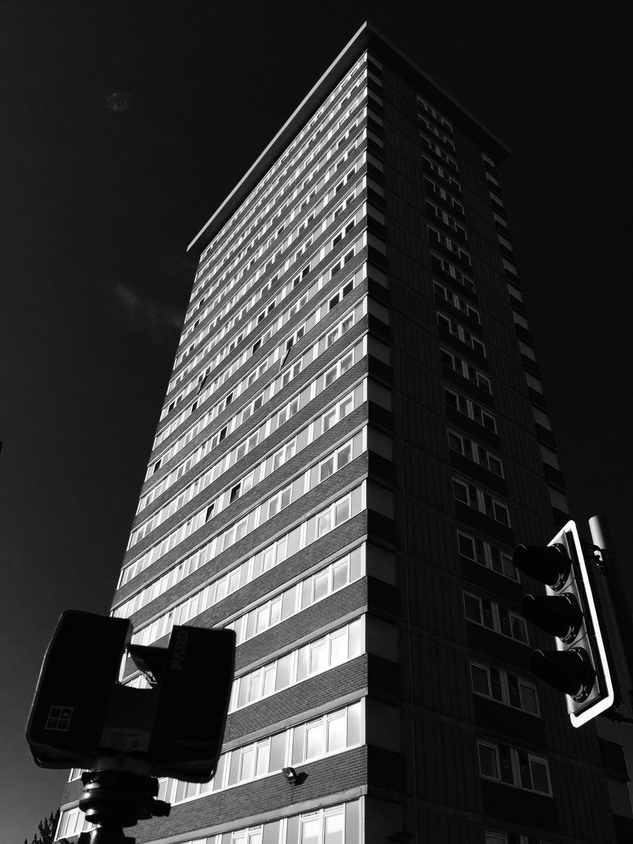 1manscan's tweet photo. #3dsurvey of the #iconic #Divistower today. #farofocus @QUBarch @PlanQUB https://t.co/Qgt5TFlhPi