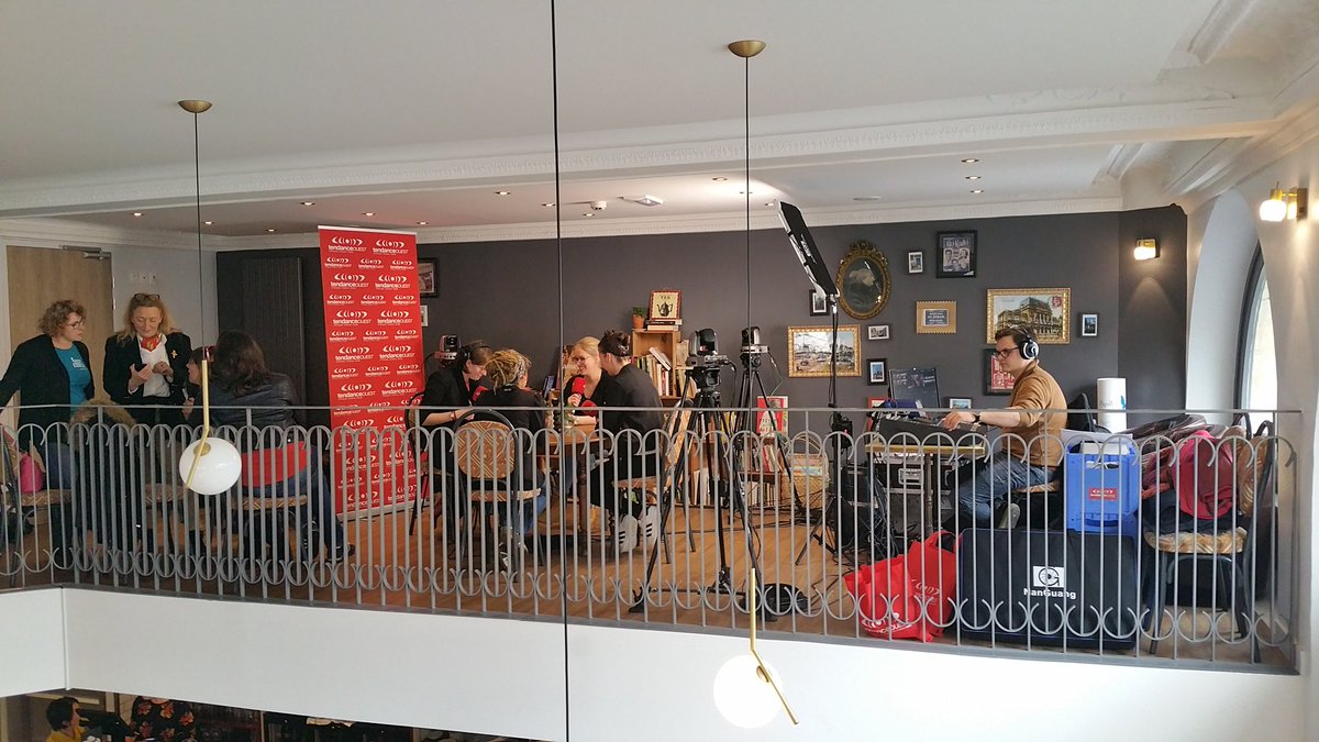 #JourneeDesDroitsDesFemmes <a href="/ToutesprElles/">ToutesPourElles</a> avec #tendanceouest en direct de #Cherbourg #Manche
