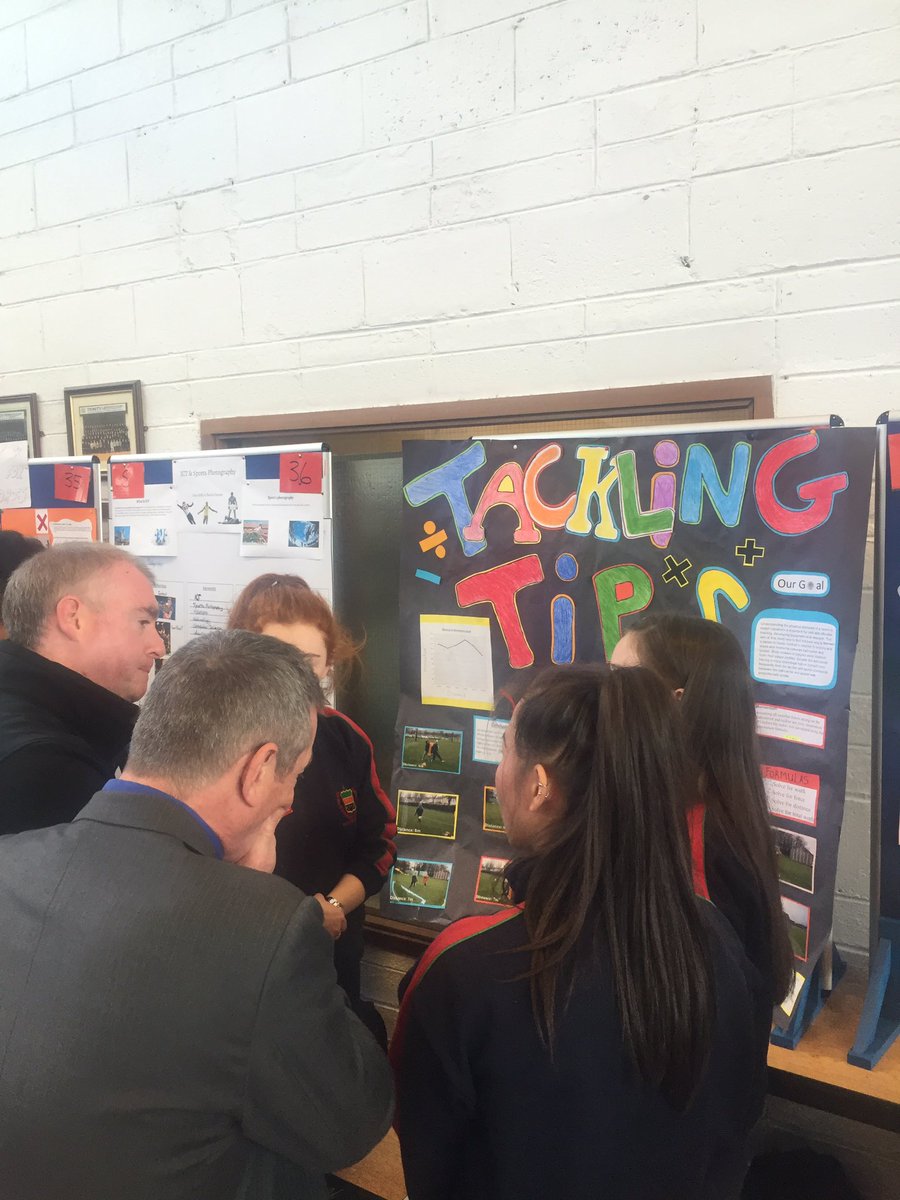 PEXpoIreland's tweet photo. @rockfordmanor Explaining how to tackle properly πͺπ»#PEexpo https://t.co/IMDK63wrgq