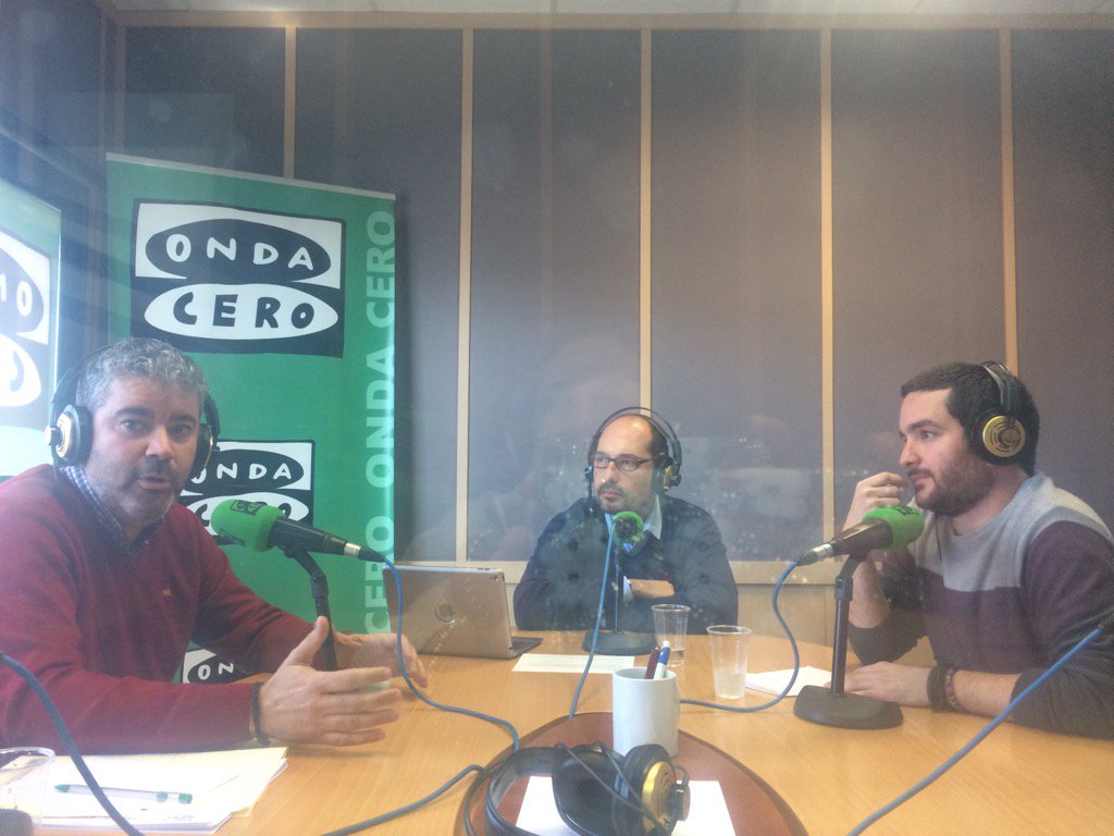 ondaceromerida's tweet photo. Tertulia política con @ayto_merida @PPMerida y @MeridaParticip hablamos del Día de la mujer y de educación vial. https://t.co/Iw4baEGEoa
