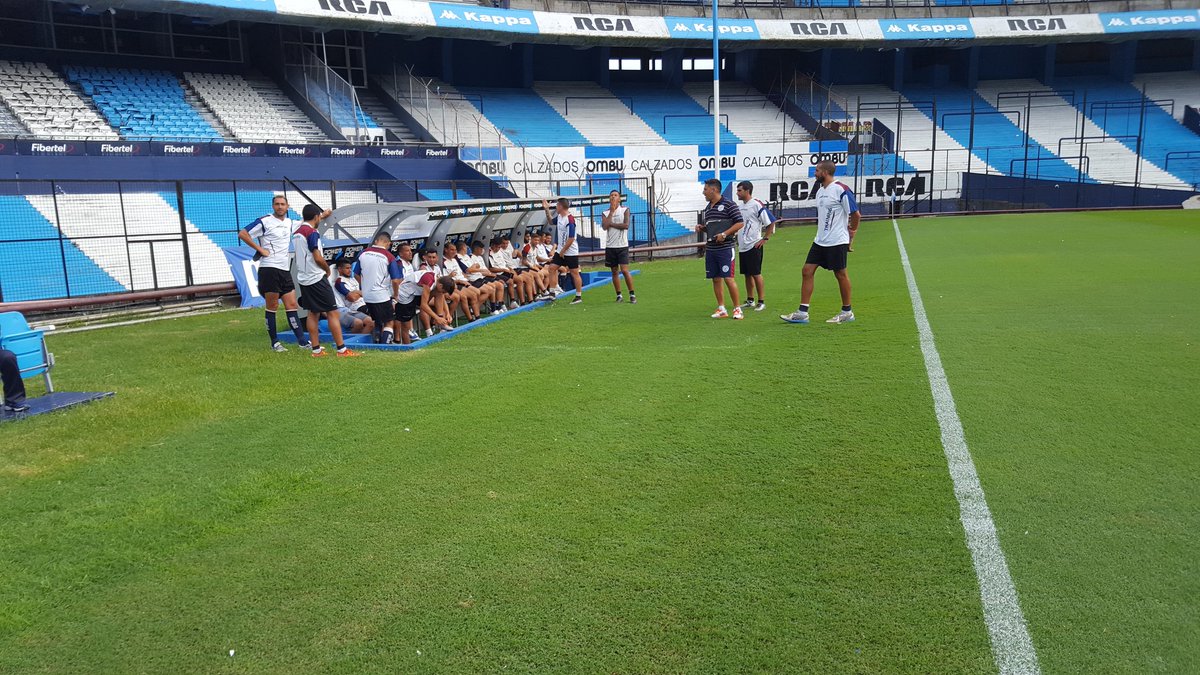 DepoMerloTV's tweet photo. En instantes #DeportivoMerlo - #Racing https://t.co/IJixpt50BF