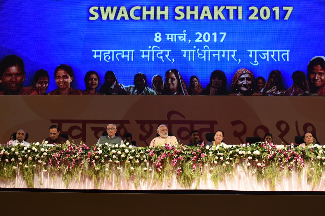 narendramodi tweet picture