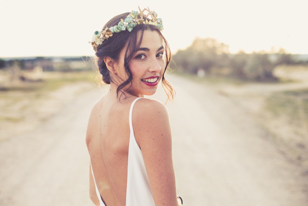 Nuevo post en el blog! Unos tocados increíbles de <a href="/Cucullia_com/">Cucullia</a> para novias atrevidas!💙ow.ly/boQo309HoHg