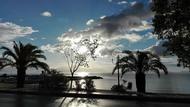 arrow_cfu's tweet photo. Corfu skies #kerkyra #corfu #blueskies #perfectskies #colourful #bestviews #clouds #contrast #calming https://t.co/tiknCaH6jU