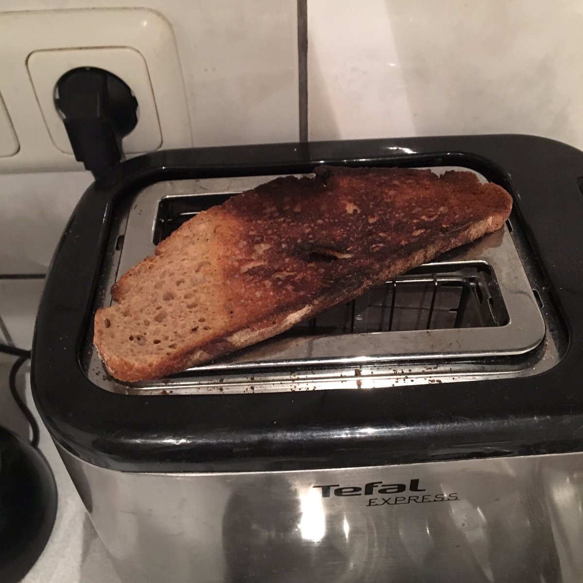 I'd like to think I'm a 'the toast is only half burned kinda person' #theglassishalffull #keepitpositive 💪🏼
