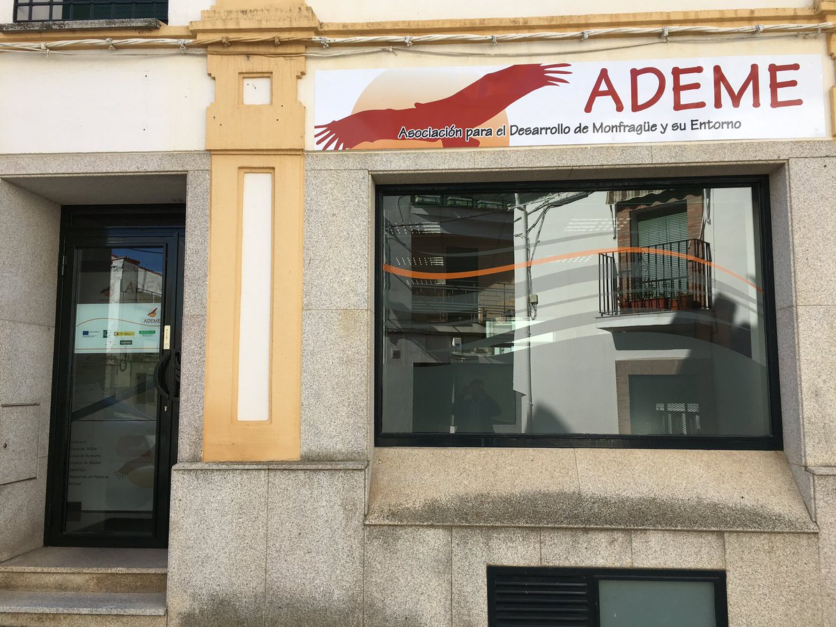 InnodeSL's tweet photo. Reunion con responsables de #ADEME para presentar los #RetosInnode Gracias por escucharnos #Desarrollorural #Extremadura #innodeconsultoria https://t.co/a3liDULA1o