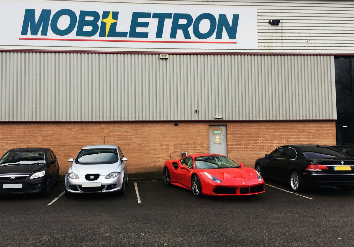 TPMSZONE's tweet image. Happy to report that our #tpms test on the beautiful #Ferrari #488gtb has been successful #supercar #dreamcar 😍🔥 tpmszone.co.uk