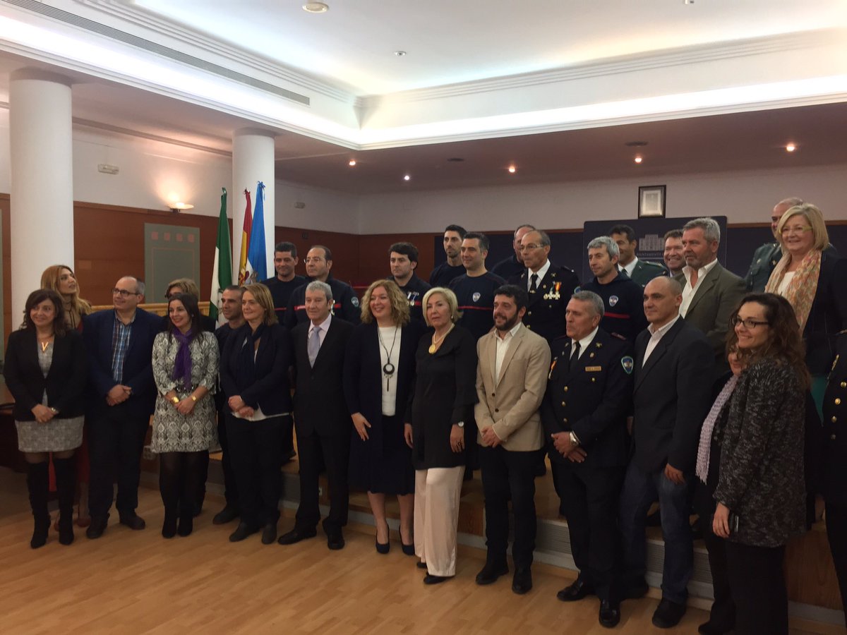 Feliz día de San Juan De Dios (Patrón de los Bomberos) Imágenes del acto institucional realizado por el <a href="/aytomotril/">Ayuntamiento Motril</a> 🚒🚒🚒