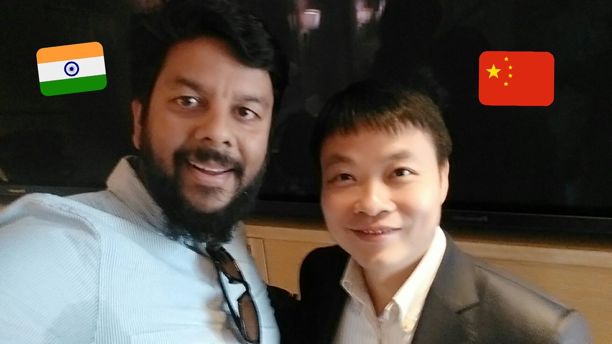 AmitMishra1207's tweet image. Hindi-Chinese bhai-bhai. Waging d war of content creation @UCBrowser #UCweb founder Mr. He Xiaopeng is here. He is as cute as he looks.