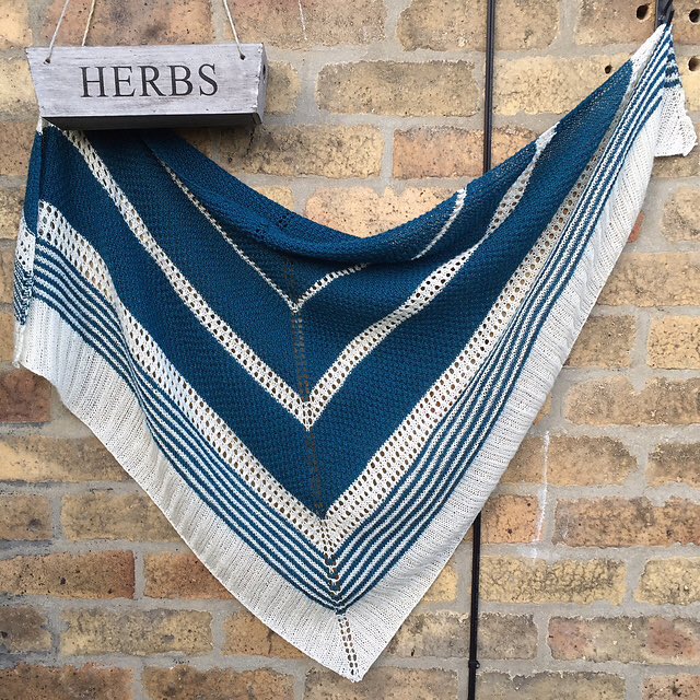 Bohoknits's tweet image. #WoollyWednesday RETWEET for a chance to win the Bohemian Shawl pattern by #Bohoknits! Winner @ 9 pm EST.