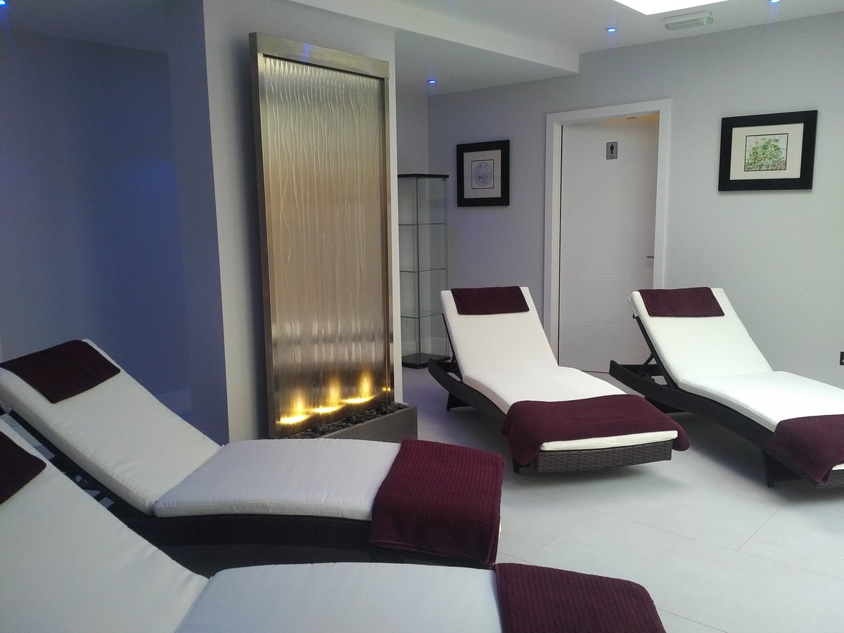 Spa now open - 50% on all treatments between now and Sunday 19th March. Call 01629 340340 or email spa@newbathhotelandspa.com