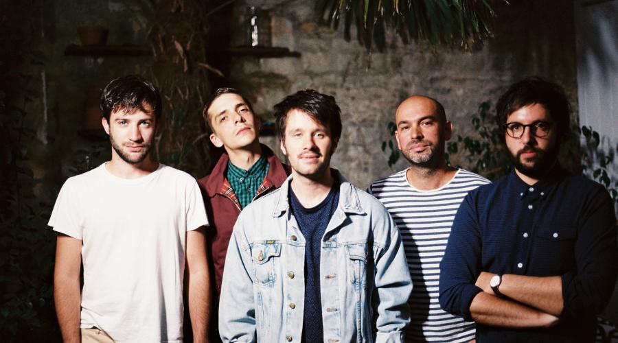 Caen. Le Cargö donne carte blanche à Gandi Lake dlvr.it/NZMRQh