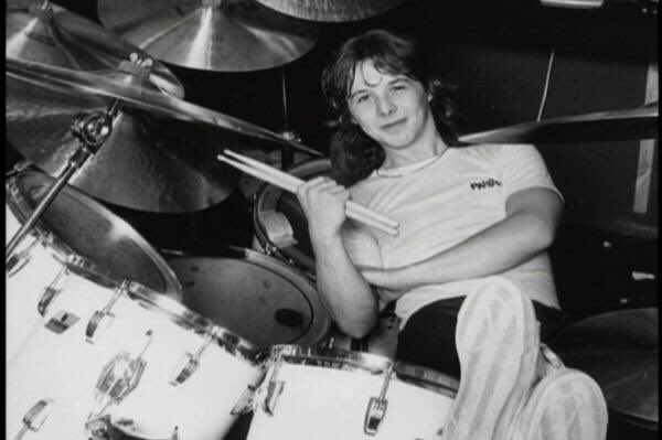 Happy Birthday Clive Burr.... 