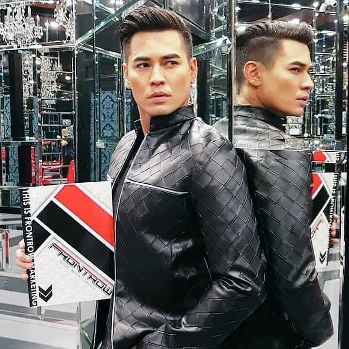 luxxeessential's tweet photo. Always looking forward with Frontrow. #ilovefrontrow
@fabioideofficial https://t.co/HTOmaxI0bn