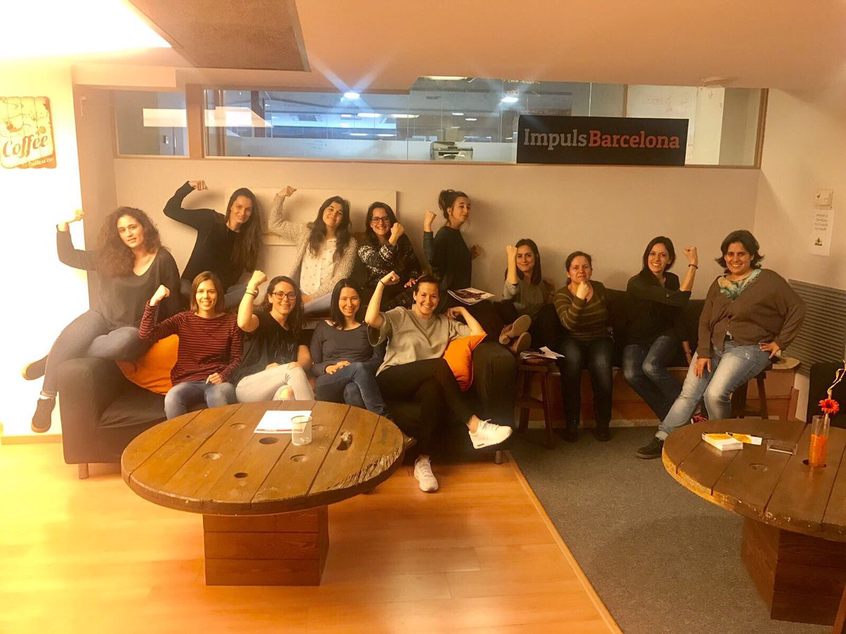 impulsbarcelona's tweet photo. Algunas de las mujeres de #ImpulsBarcelona nos hemos reunido para desearos un feliz #DiaInternacionalDeLaMujer https://t.co/kLrXbz0luR