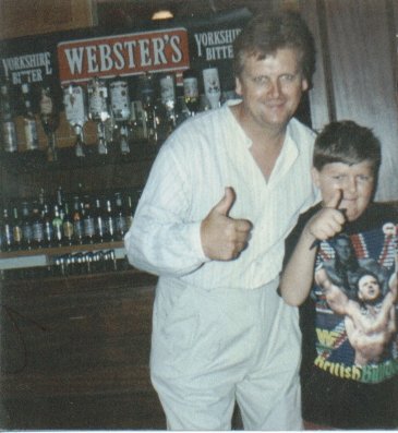 WPaulVanDyk's tweet photo. @rod180 Look at this picture i found of me and you from Blackpool world matchplay. Think it was 1995 or 1996. I was 15 or 16 and I am now 36 https://t.co/8XjH7eMvp4