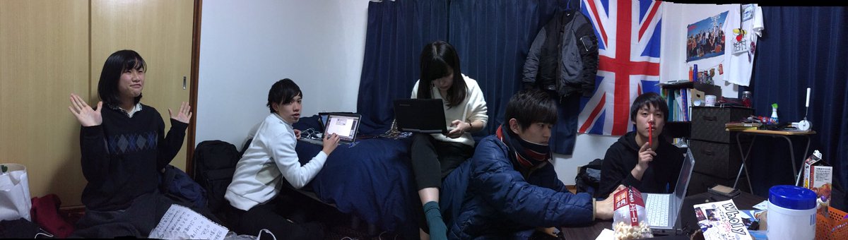 【ラストまであと1日！】いよいよ明日になりました！みんなでミサイルの家で最終準備をしております！取り置いていただいてる方ありがとうございます！もう少しだけお席に余裕があるので明日の夜空いてるよって方はご一報を！