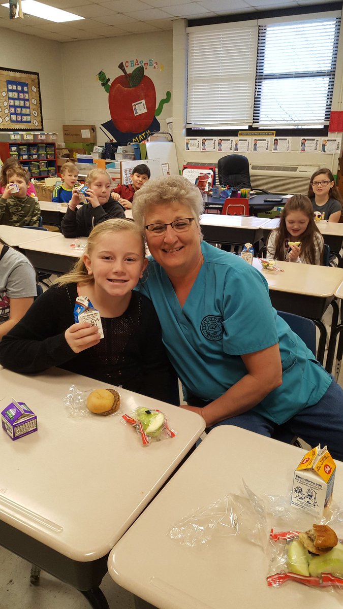 OES_lunch's tweet photo. Our kids and teachers eating break this morning.  I even snuck in one with my sugar grand baby https://t.co/ycOjq8tUWh
