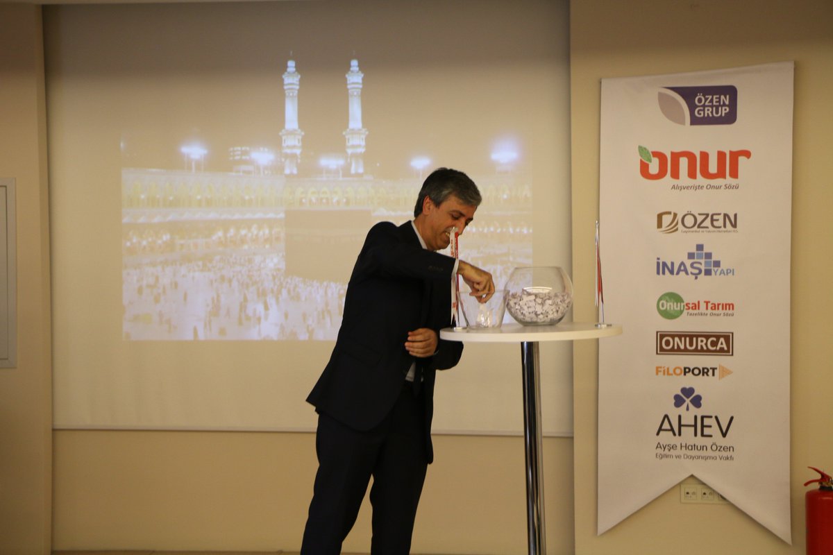 Sn <a href="/ekremozen/">Ekrem Özen</a>, <a href="/cemalozen/">Cemal ÖZEN</a> ve İcra Kurulu Üyelerimizin katılımıyla bu yıl Umre ziyaretine uğurlayacağımız arkadaşlarımızı belirledik.