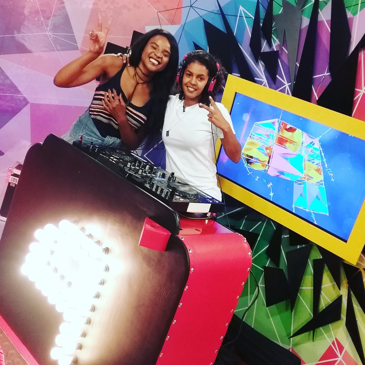 Keep up with <a href="/megan_d/">Megan D Pilipchuk </a> the #HypeDJ,  and send through those Hollerz using #Hectic!