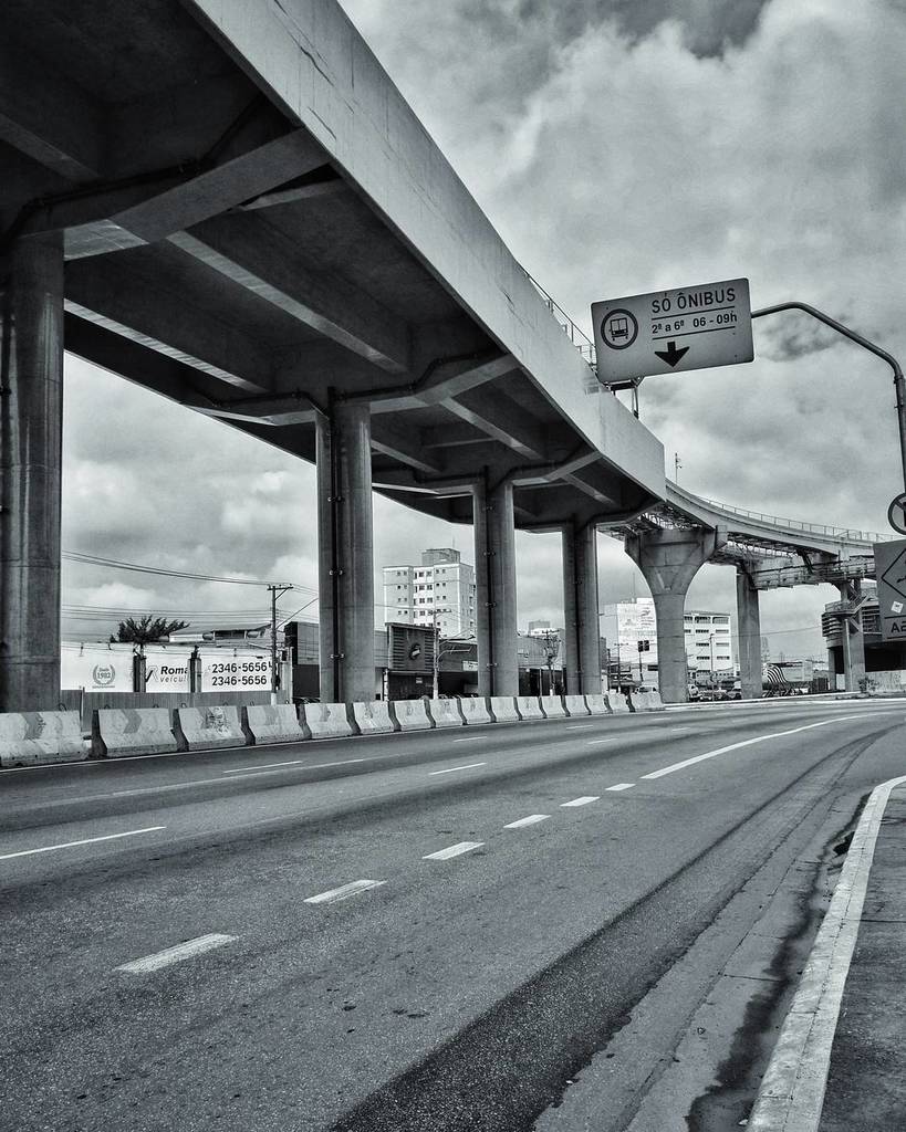 raphaelstrada's tweet photo. Vamo #leica #monochrome #spunderground https://t.co/98Og1VwAxE https://t.co/k5XoZAZMjr
