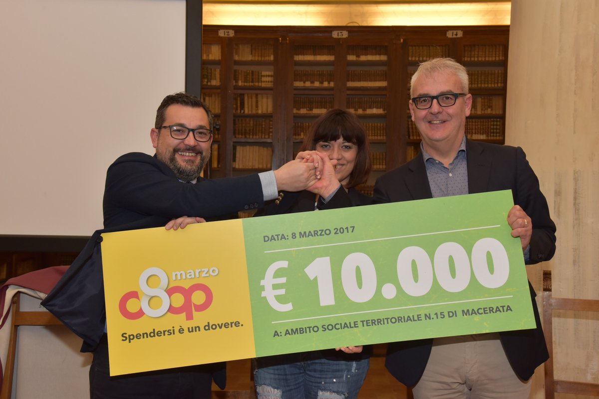 ComuneMacerata's tweet photo. 10 mila euro borse lavoro donne vittime violenza 
 @coopalleanza #ATS15 #CommissionePariopportunità @RegioneMarcheIT https://t.co/fS6PcNgWoQ https://t.co/DySylMsIxN