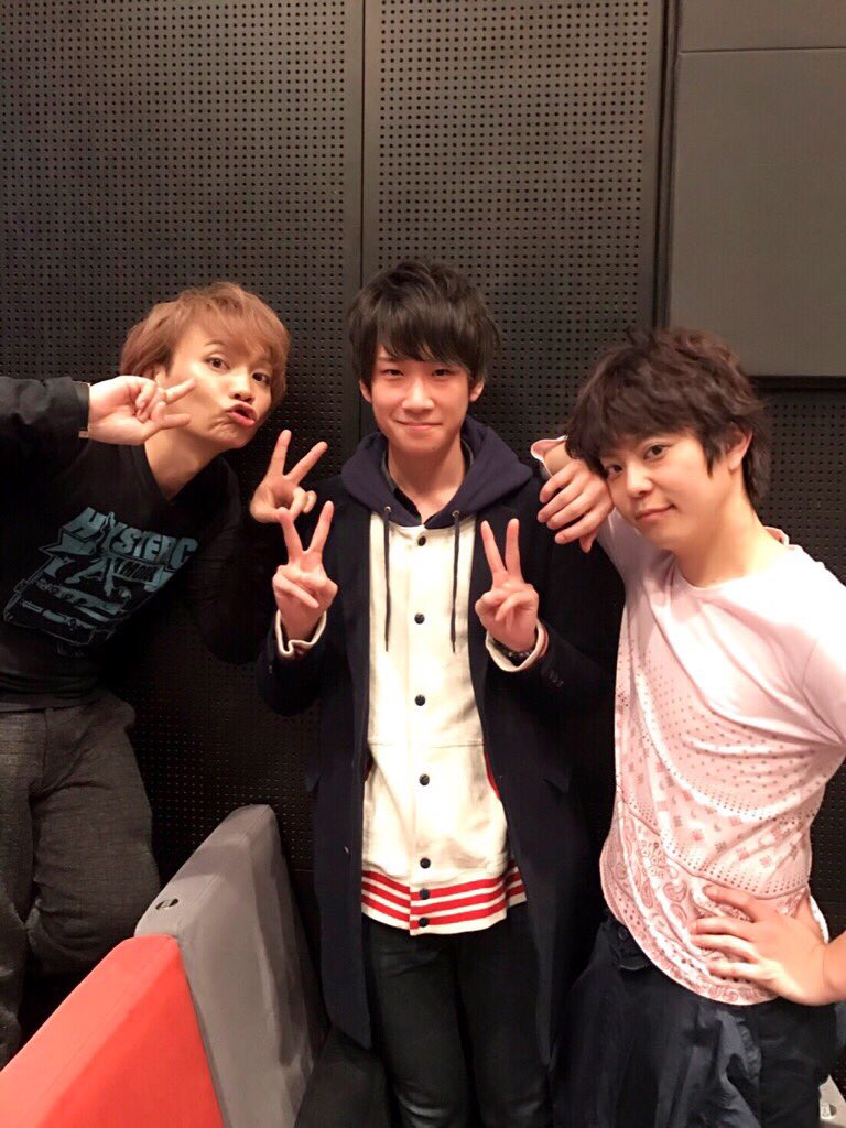 土田玲央 今日 Bpmさんの Beats Per Minute を観てきましたー ものすっっっっっっごく面白かったです 1秒も退屈しません 最高でした 当日券が毎回あるらしいので 時間があれば絶対観に行くべきかと そしてしんたさんとマサミさんとパシャリ 土田玲央 今日 Bpmさんの Beats Per Minute を観てきましたー ものすっっっっっっごく面白かったです 1秒も退屈しません 最高でした 当日券が毎回あるらしいので 時間があれば絶対観に行くべきかと そしてしんたさんとマサミさんとパシャリ