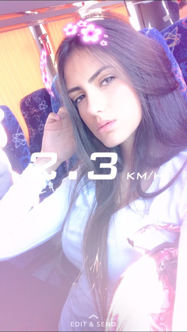 barr0200's tweet image. 