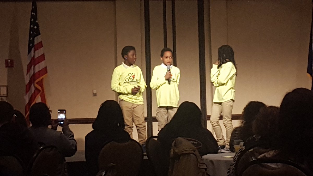 NNPSExtLearning's tweet photo. NNPS 21st Century students presenting @ 21st Century State Conference in Roanoke! #NNPS21STCCLC #SedgefieldElementary #NNPSPROUD #NASAGlobe https://t.co/L4PHSpkxyg