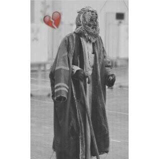 يا هواجيس الضمير الضايق المتحير 
ارحمي حال الحزين اللي جفوه احبابه.