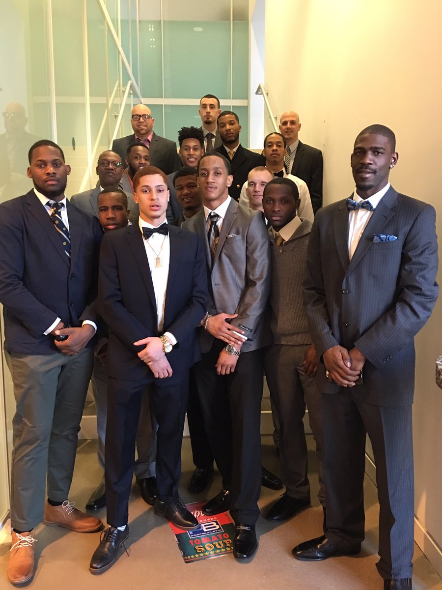 MassBayBucs's tweet photo. National Tournament Banquet:
 Rochester Art Center
#rochsports #njcaad3
#Minnesota #rochesterartcenter https://t.co/xJ4gpNd9TJ