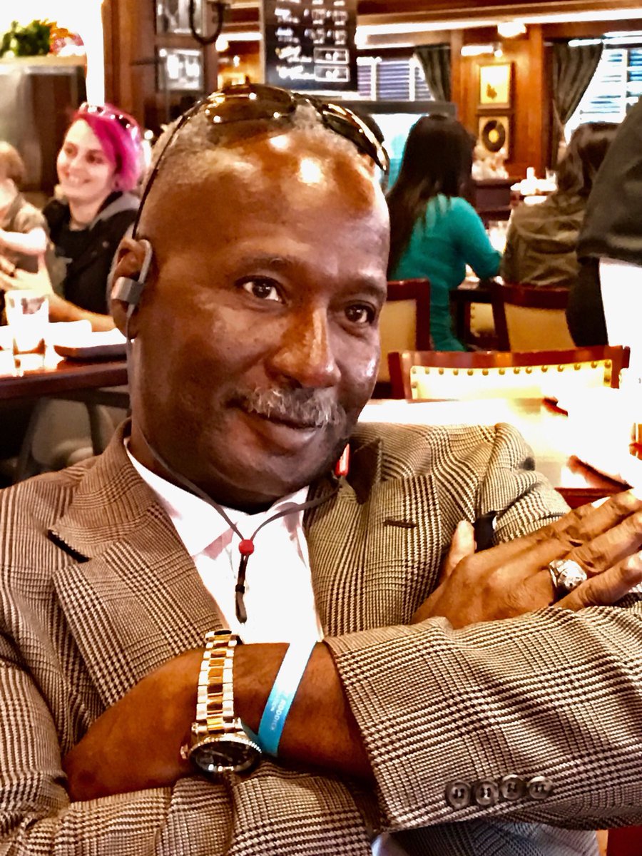 BarronsMedicalJ's tweet photo. #SXSW
When Facts Change ... My Opinion Change !!!
#WithAnO " - On @Spotify #ATX
#Vogue #Paris #France #Rome #SonyMusic #Austin #HTX #ATL https://t.co/Gm6F0gcSOe