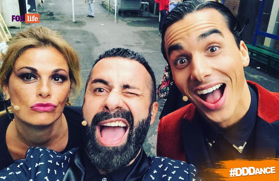 axelvassallo's tweet photo. E ora su @foxlifeit la finale di @DDDance_IT siete pronti per una gran serata con #Luca #Andrea #Diego #Vanessa e #Timor e i #VipDancers? https://t.co/ppdHPLsgWO
