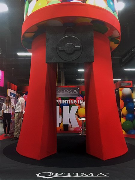 Optima_Graphics's tweet image. At Booth#1757 cross over to the world of 4K Print Technology, NEXT Backlits &amp;amp; Gum Balls! #colorthatpops #exhibitorlive @exhibitor