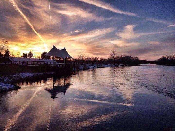 CORCompanies's tweet photo. The Calm Before The Storm!! Enjoy Every Sunset..Look Foward To Every Sunrise at The Syracuse Inner Harbor!! #SyracuseDevelopment #VisitCUSE https://t.co/BT2Emaa33y