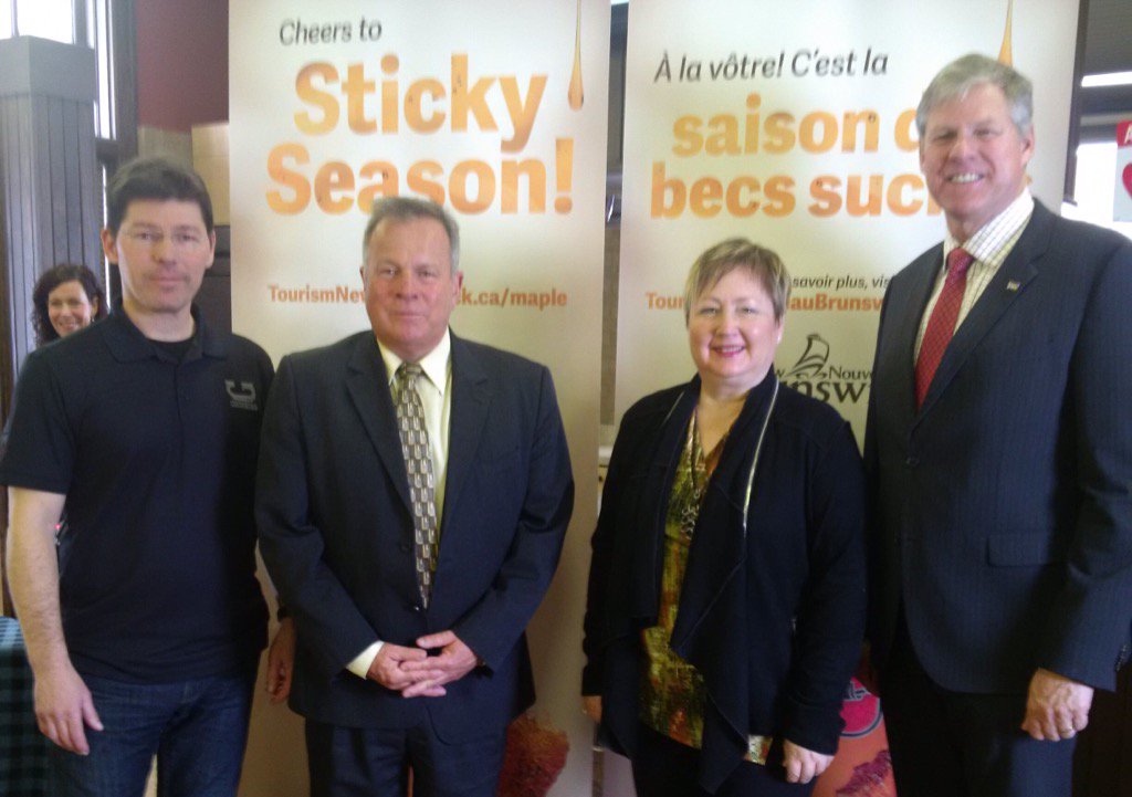 Rick_Doucet's tweet photo. Maple beer?!? The best of both worlds with #StickySeason campaign! @Stephen_Horsman @JohnBAmes @BuyNewBrunswick #nb https://t.co/Ie22n5HLVM