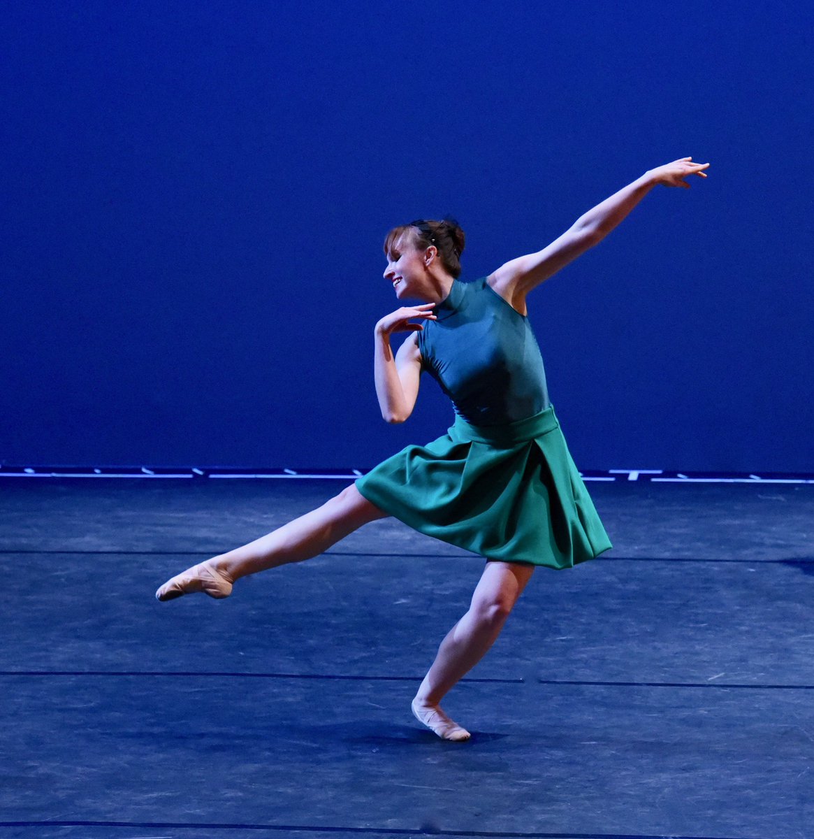 Gin Dance Co. tweet media