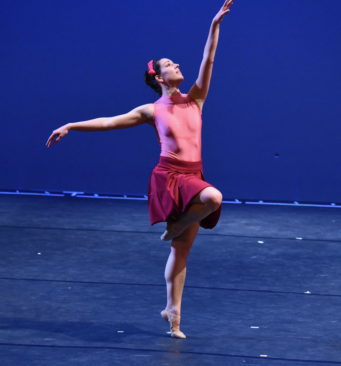 Gin Dance Co. tweet media